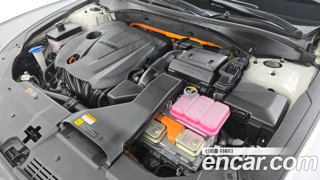 Hyundai Grandeur (New) Hybrid — Фото автомобиля 9