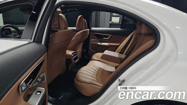 Mercedes-Benz E-Class W214 — Фото автомобиля 18