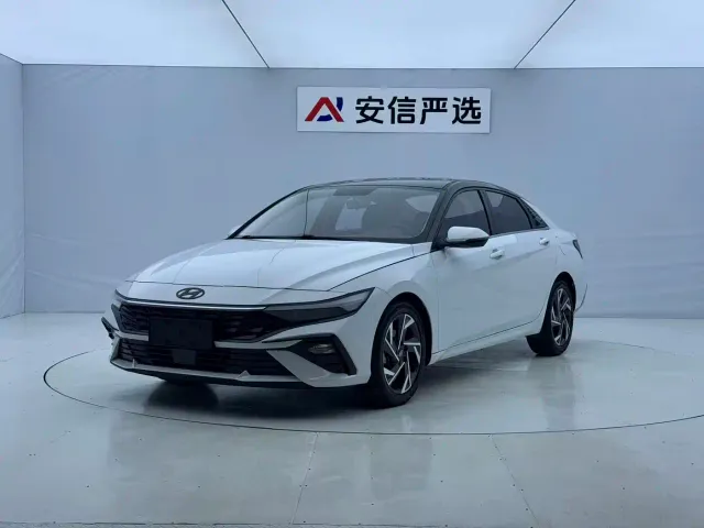 Фотография автомобиля — Hyundai Elantra