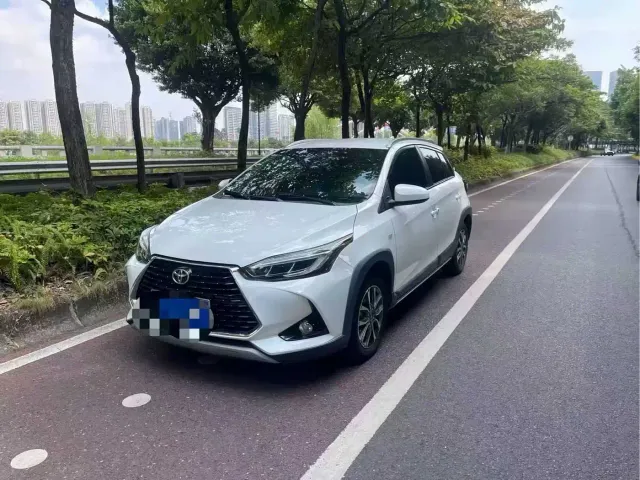 Фотография автомобиля — Toyota YARiS L Zhi Xuan