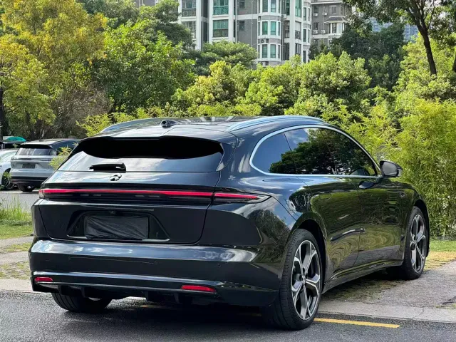 Nio ET5 Touring — Фото автомобиля 13