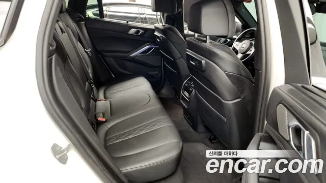 BMW X6 xDrive40i M Sport — Фото автомобиля 12