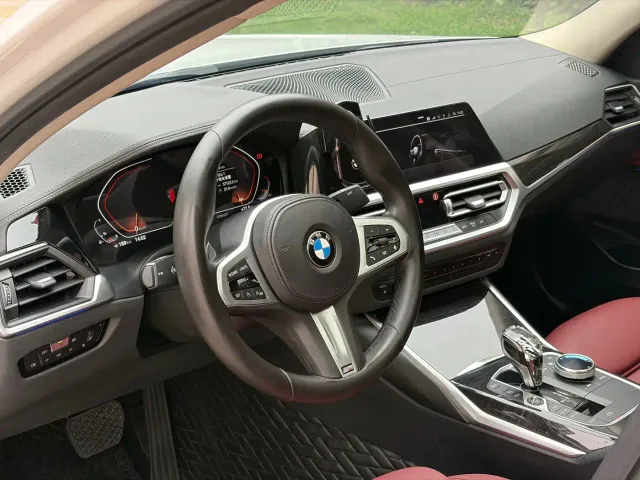 BMW 3 Series — Фото автомобиля 11