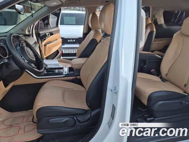 Kia Canival Carnival 4 поколение Дизель 11 мест Prestige — Фото автомобиля 12