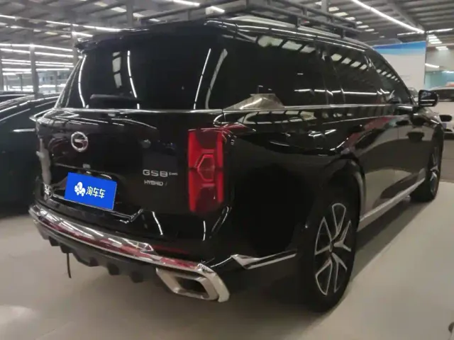 GAC Trumpchi GS8 — Фото автомобиля 3