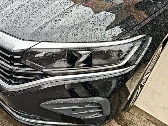 Volkswagen Passat — Фото автомобиля 23