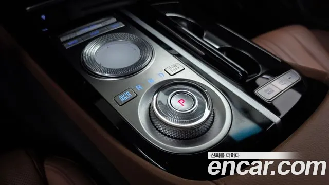 Genesis G80 Бензин 2.5 турбо AWD — Фото автомобиля 9