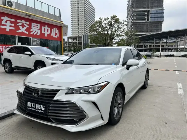 Фотография автомобиля — Toyota Avalon
