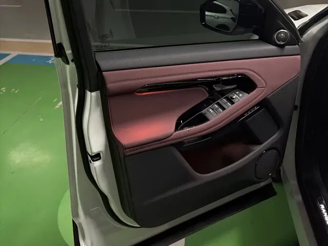 Land Rover Range Rover Evoque — Фото автомобиля 8