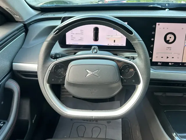 Xpeng P7 — Фото автомобиля 18