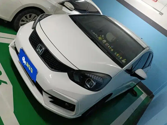 Фотография автомобиля — Honda Fit