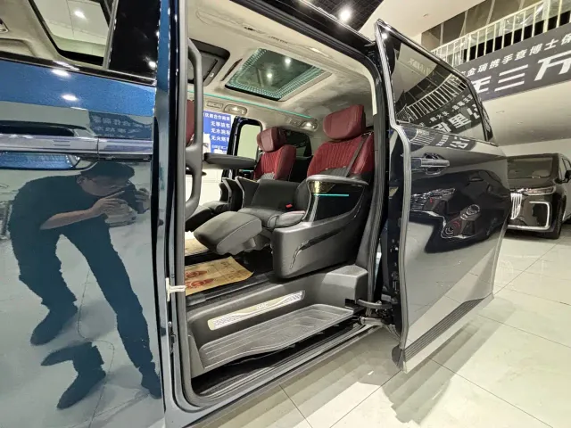 GAC Trumpchi E9 — Фото автомобиля 16