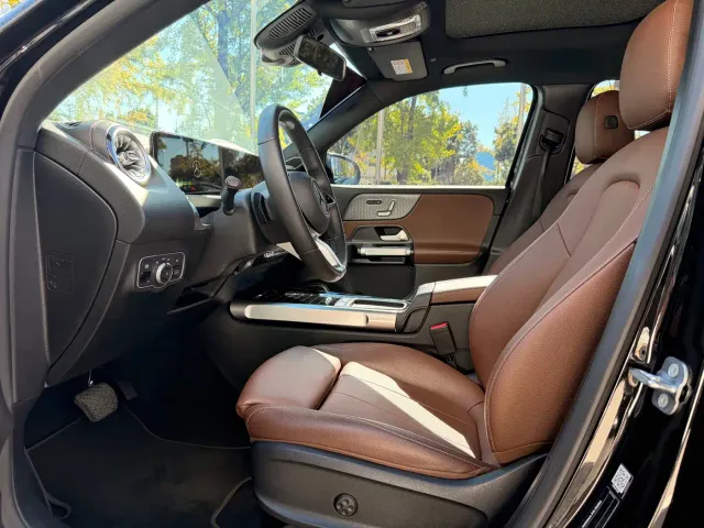 Mercedes-Benz EQB — Фото автомобиля 15