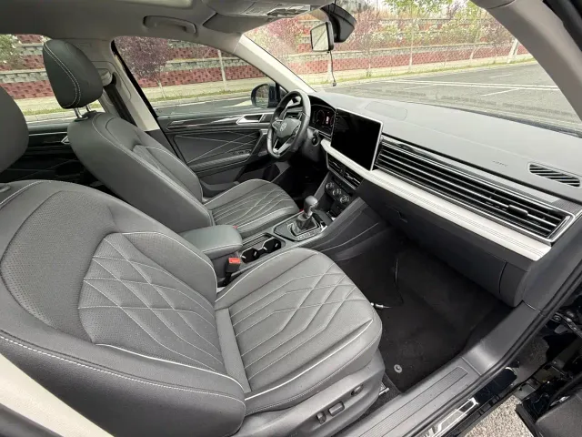 Volkswagen Tiguan L — Фото автомобиля 10