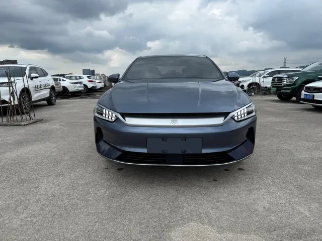 BYD Qin PLUS — Фото автомобиля 3