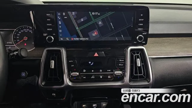 Kia Sorento Sorento 4-е поколение Бензин 2.5T 2WD — Фото автомобиля 15