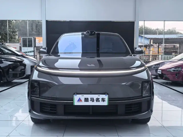 Li Auto L7 — Фото автомобиля 2