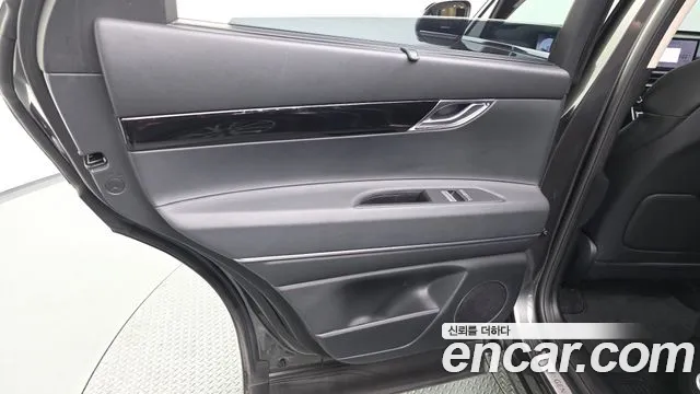 Genesis GV80 2.5T Бензин AWD — Фото автомобиля 24