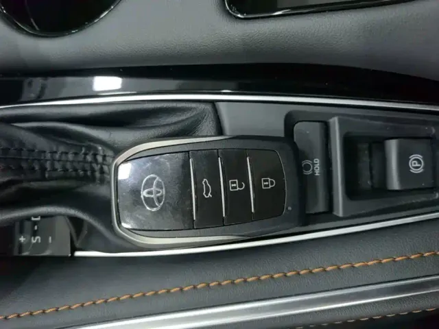 Toyota Avalon — Фото автомобиля 8