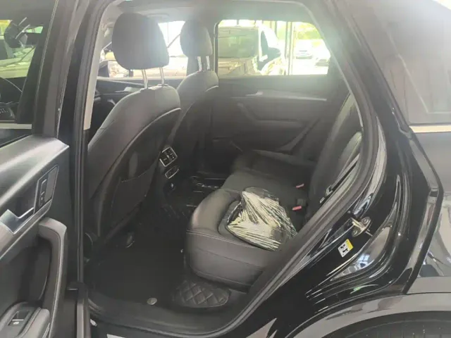 Audi Q5L — Фото автомобиля 16
