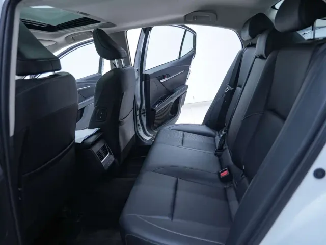 Toyota Camry — Фото автомобиля 23