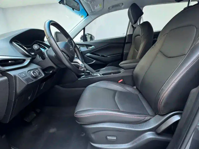 Chevrolet Volando 2020 Mild Hybrid Redline 530T Automatic Premium Edition (5+2 seater) — Фото автомобиля 13