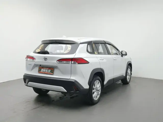 Toyota Corolla Cross — Фото автомобиля 2