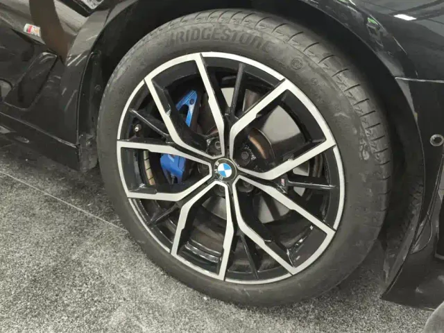 BMW 5 Series — Фото автомобиля 6