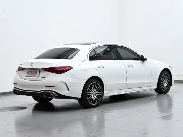 Mercedes-Benz C-Class — Фото автомобиля 7