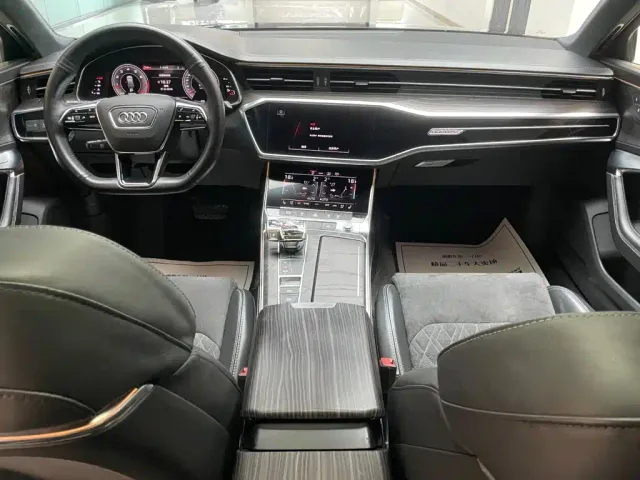Audi A6L — Фото автомобиля 14