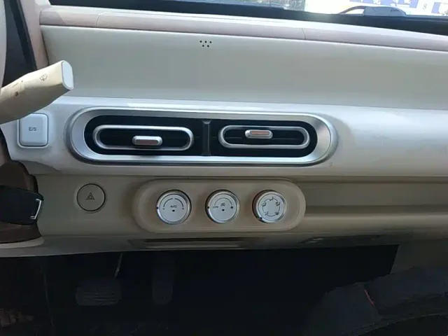 Wuling Hongguang Mini EV — Фото автомобиля 11