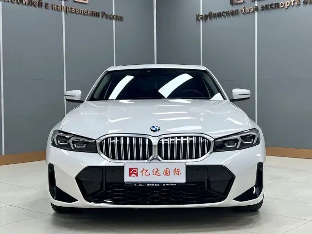 BMW 3 Series — Фото автомобиля 2