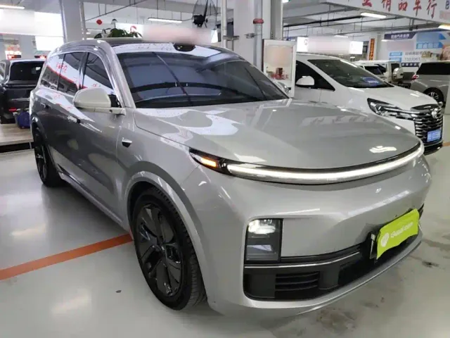 Li Auto L9 — Фото автомобиля 3