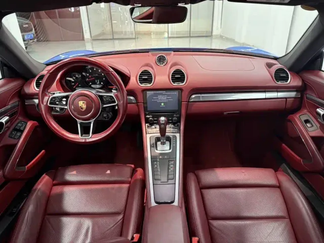 Porsche 718 — Фото автомобиля 5