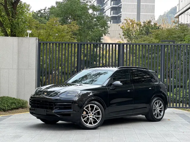 Фотография автомобиля — Porsche Cayenne