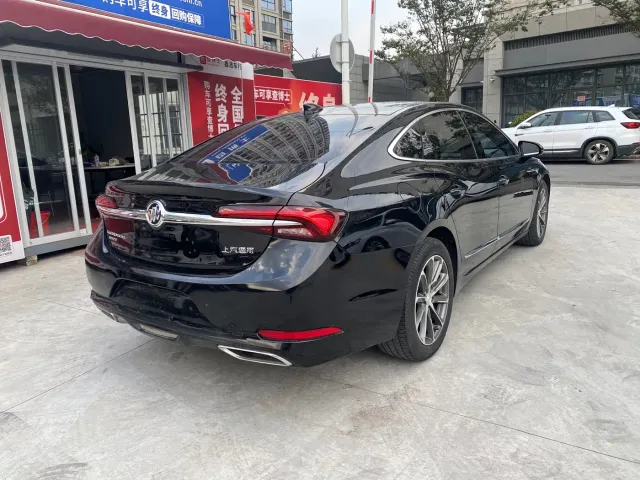 Buick LaCrosse — Фото автомобиля 3