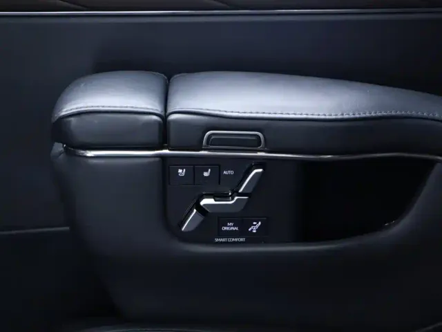 Toyota Alphard — Фото автомобиля 28