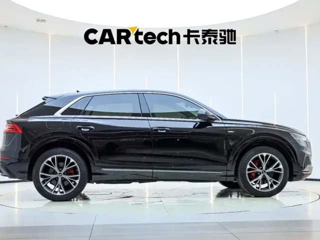 Audi Q8 — Фото автомобиля 4