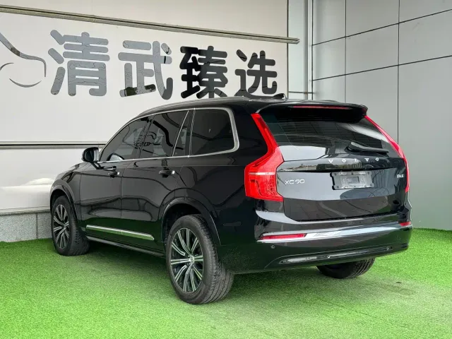 Volvo XC90 — Фото автомобиля 15