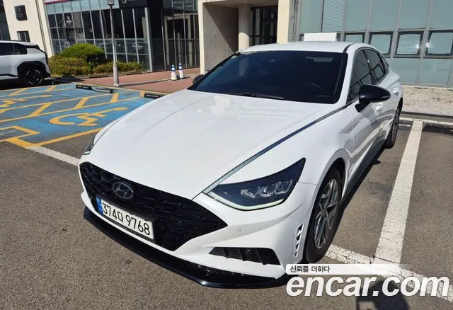 Фотография автомобиля — Hyundai Sonata DN8