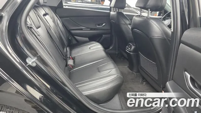 Hyundai AVANTE Avante (CN7) — Фото автомобиля 11
