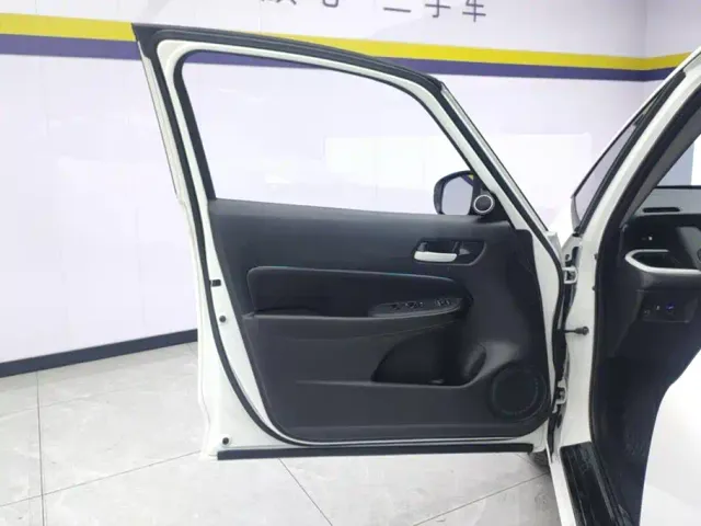 Honda Fit — Фото автомобиля 7
