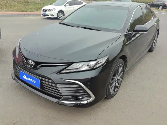 Фотография автомобиля — Toyota Camry