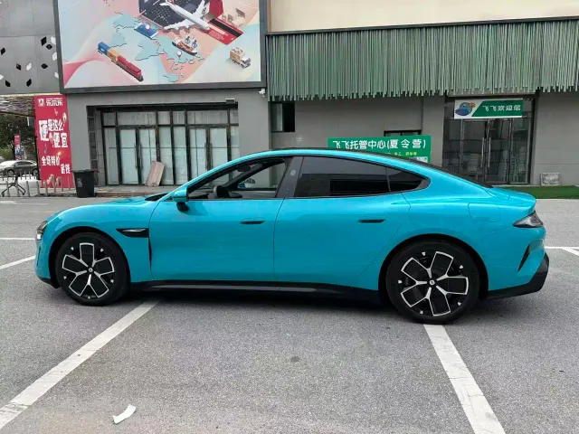 Xiaomi SU7 — Фото автомобиля 8