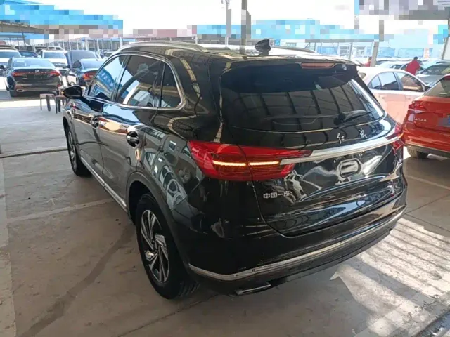 Hongqi HS5 — Фото автомобиля 4
