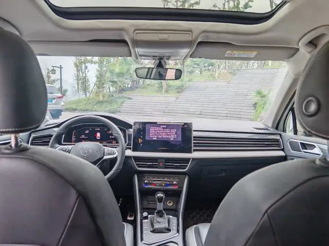 Volkswagen Tiguan L — Фото автомобиля 5