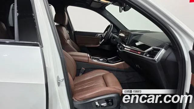 BMW X5 xDrive 40i M Sport — Фото автомобиля 11