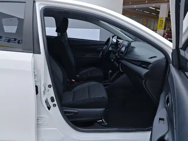 Toyota Vios FS — Фото автомобиля 8