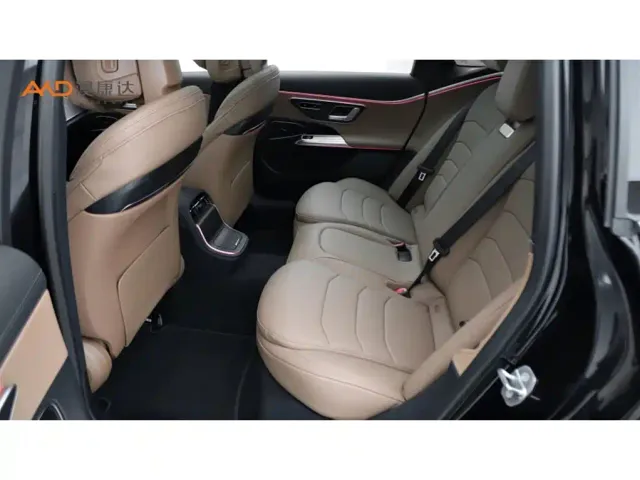 Mercedes-Benz E-Class — Фото автомобиля 7