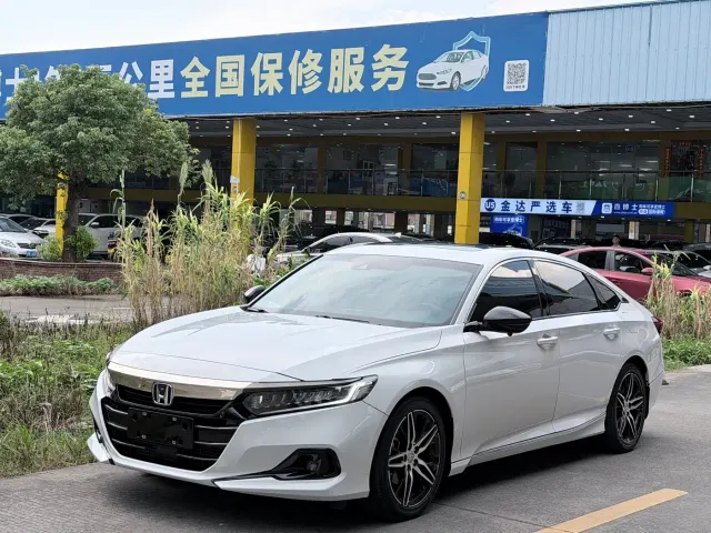 Фотография автомобиля — Honda Accord